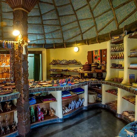 Serengeti Serena Safari Lodge Экстерьер фото