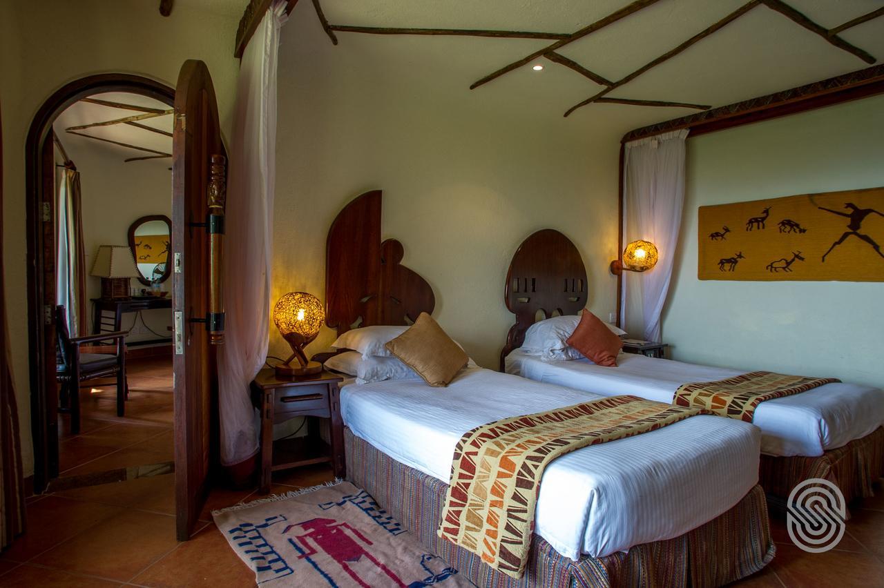 Serengeti Serena Safari Lodge Экстерьер фото