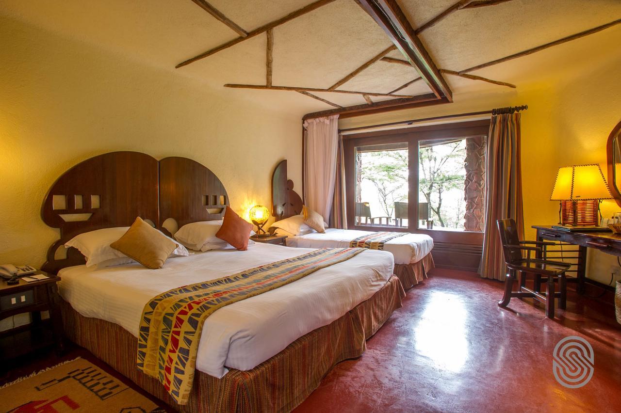 Serengeti Serena Safari Lodge Экстерьер фото