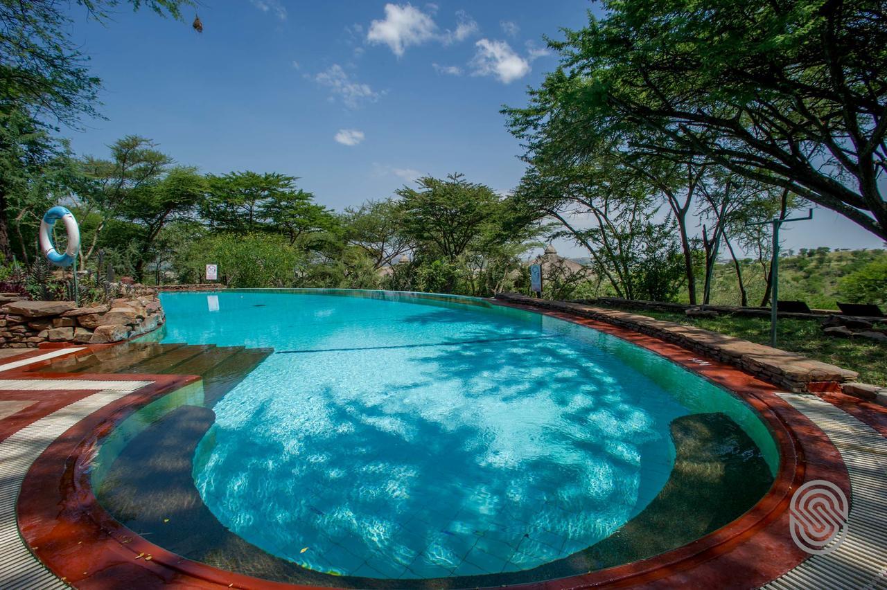 Serengeti Serena Safari Lodge Экстерьер фото