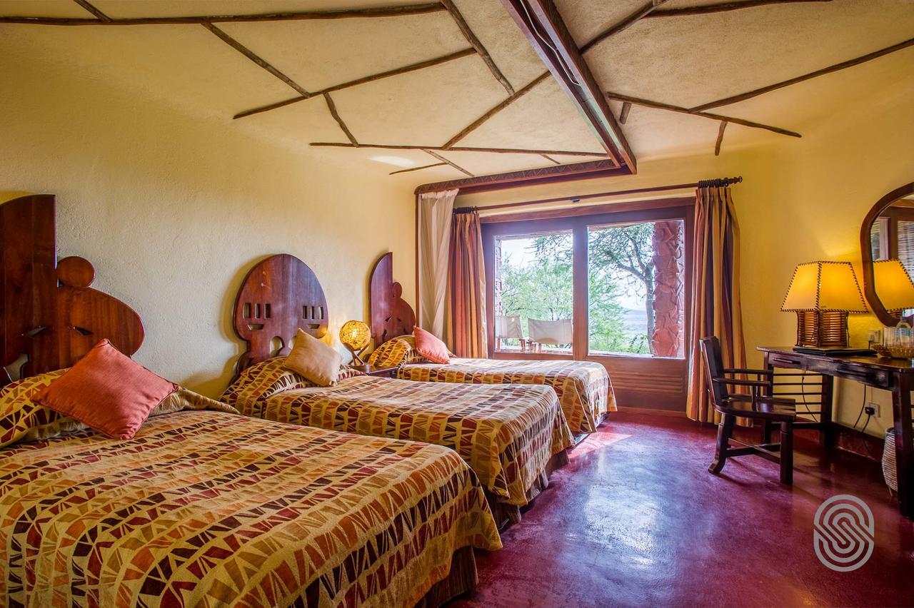 Serengeti Serena Safari Lodge Экстерьер фото
